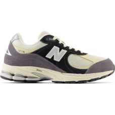 New Balance M M2002RSH sports shoes (44)