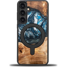 Bewood Unique MagSafe Planet Earth case made of wood and resin for Samsung Galaxy S24+ - blue-green