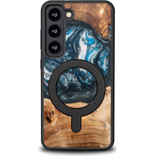 Bewood Unique MagSafe Planet Earth case made of wood and resin for Samsung Galaxy S23 - blue-green